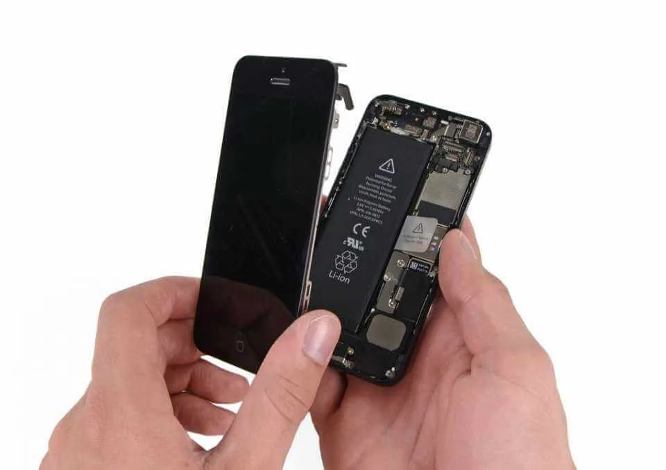 Замена стекла iPhone 5