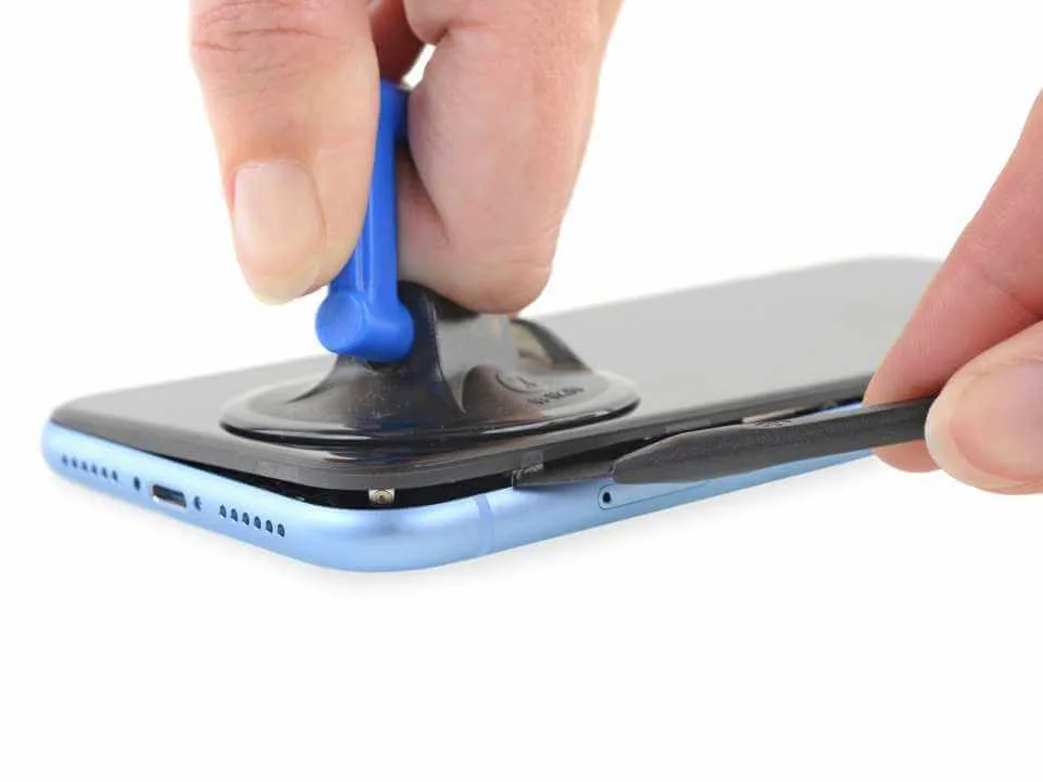 Замена стекла iPhone Xr