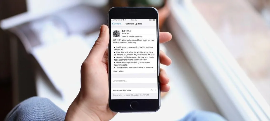 Зупинка завантаження оновлення iOS — екран iPhone