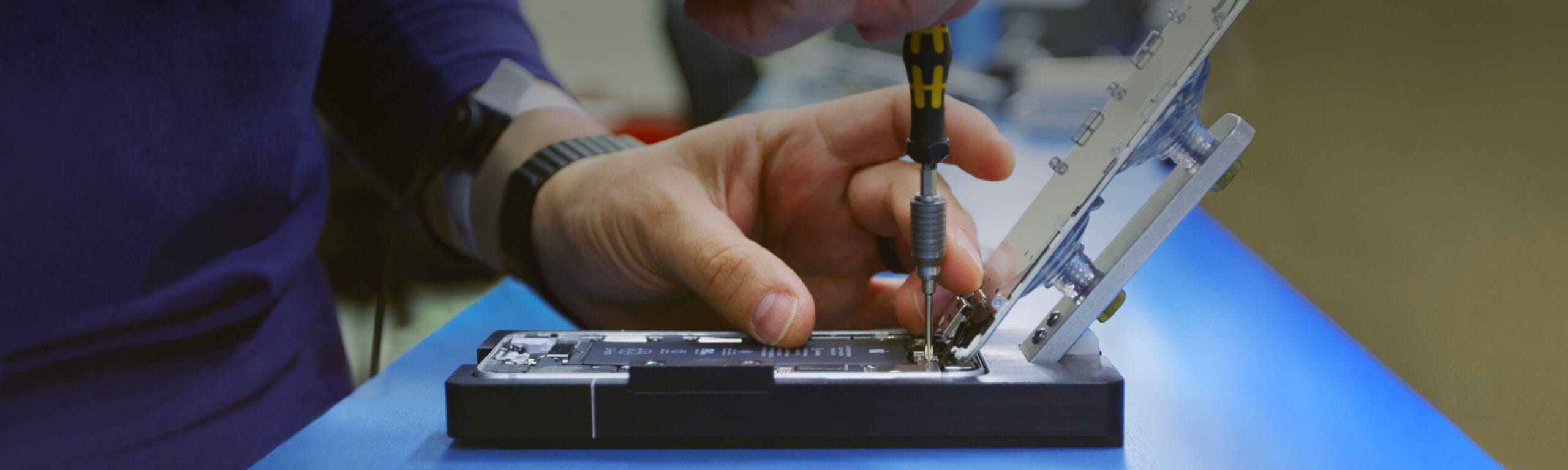 Ремонт iPhone у Дніпрі